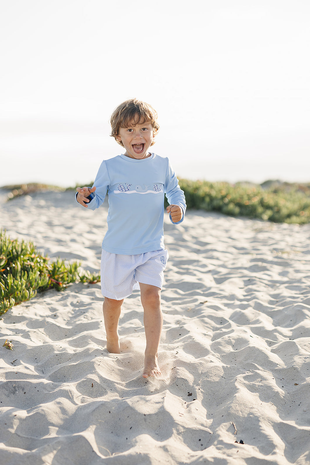 WHALE APPLIQUE RASH GUARD AND SWIM TRUNKS SET